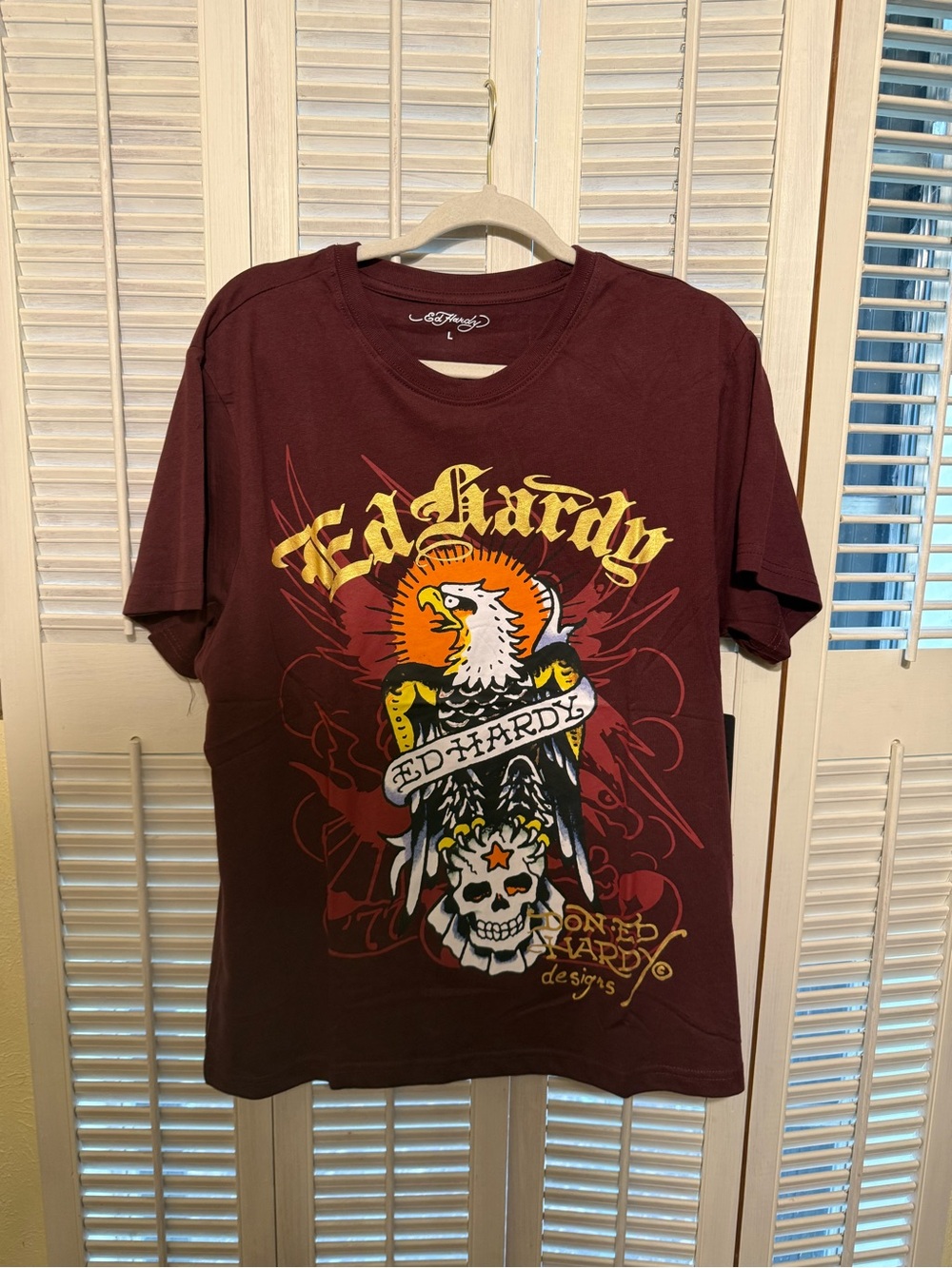 Ed Hardy Men's Graphic Tee in Maroon with Gold and Orange Accents